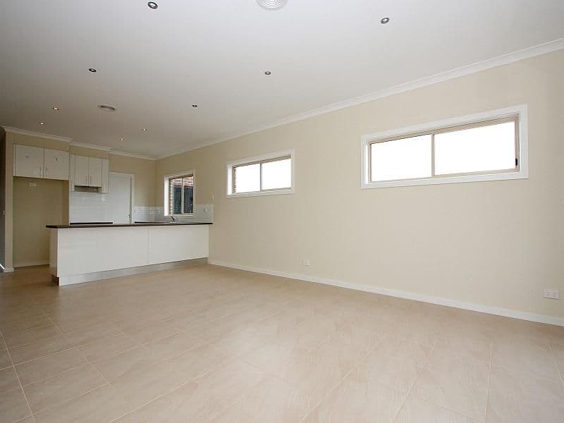 10 Donnelly Circuit, SOUTH MORANG VIC 3752, South Morang - Thumbnail 3
