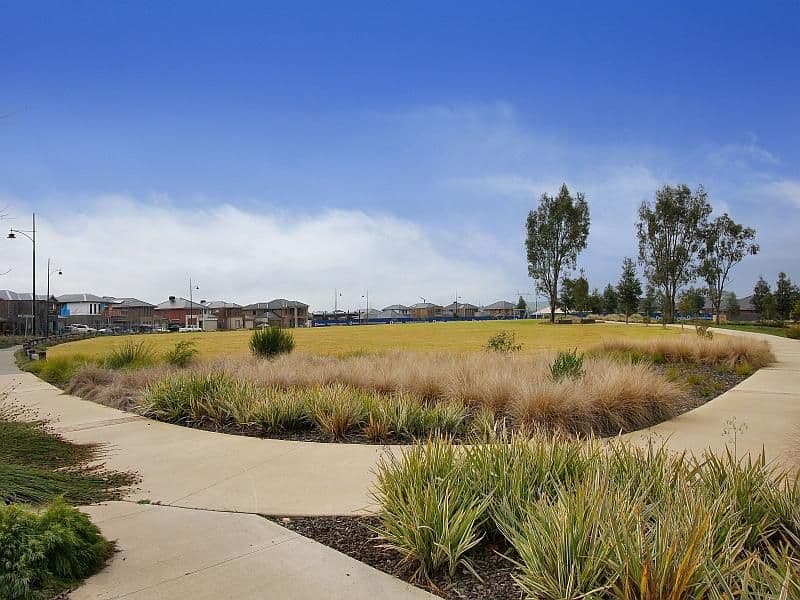 10 Donnelly Circuit, SOUTH MORANG VIC 3752, South Morang - Thumbnail 7