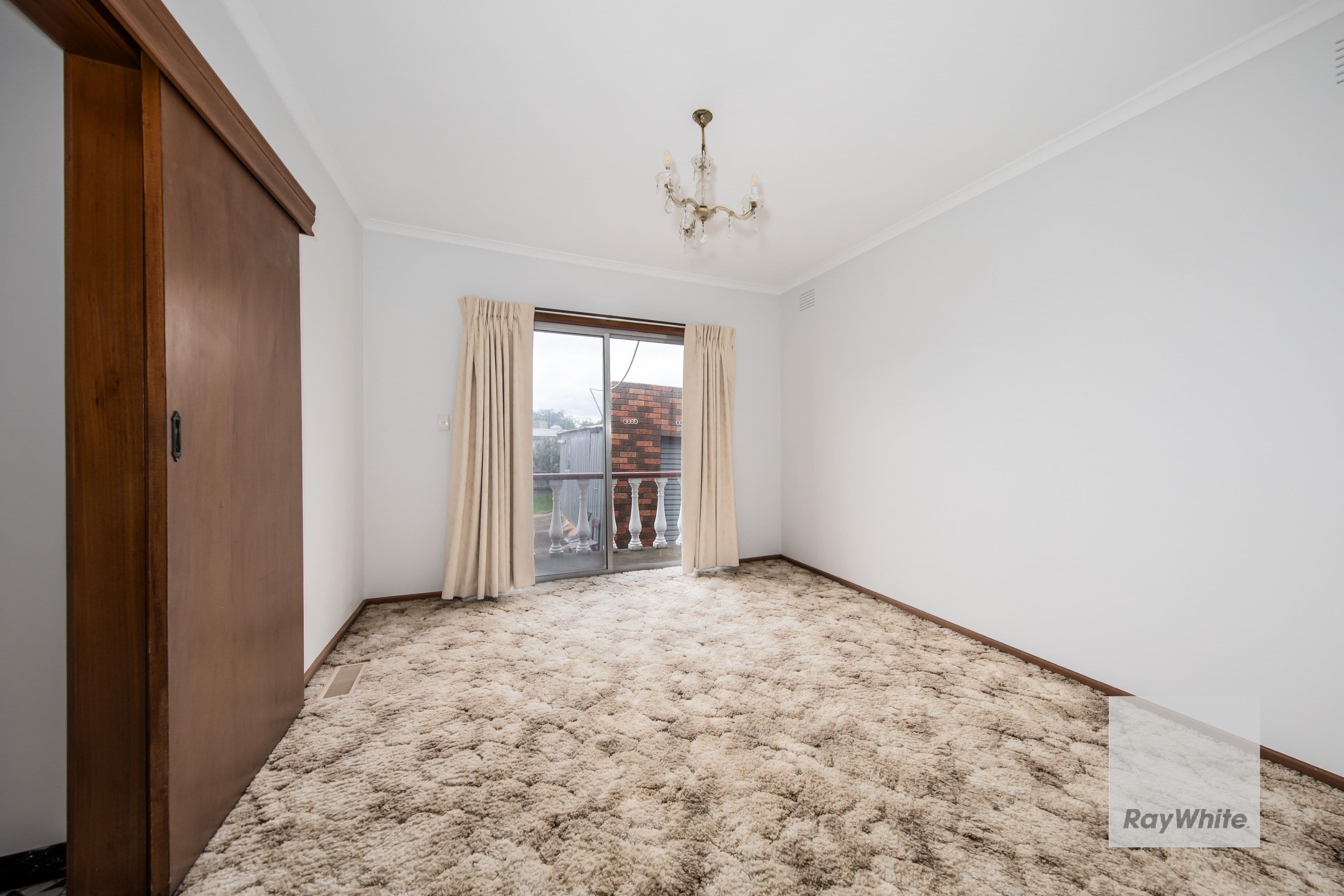 1 Capri Court, Deer Park VIC 3023, Deer Park - Thumbnail 4
