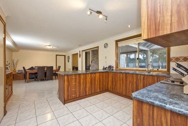 18 Barrington Crescent, MARYLAND NSW 2287, Maryland - Thumbnail 6