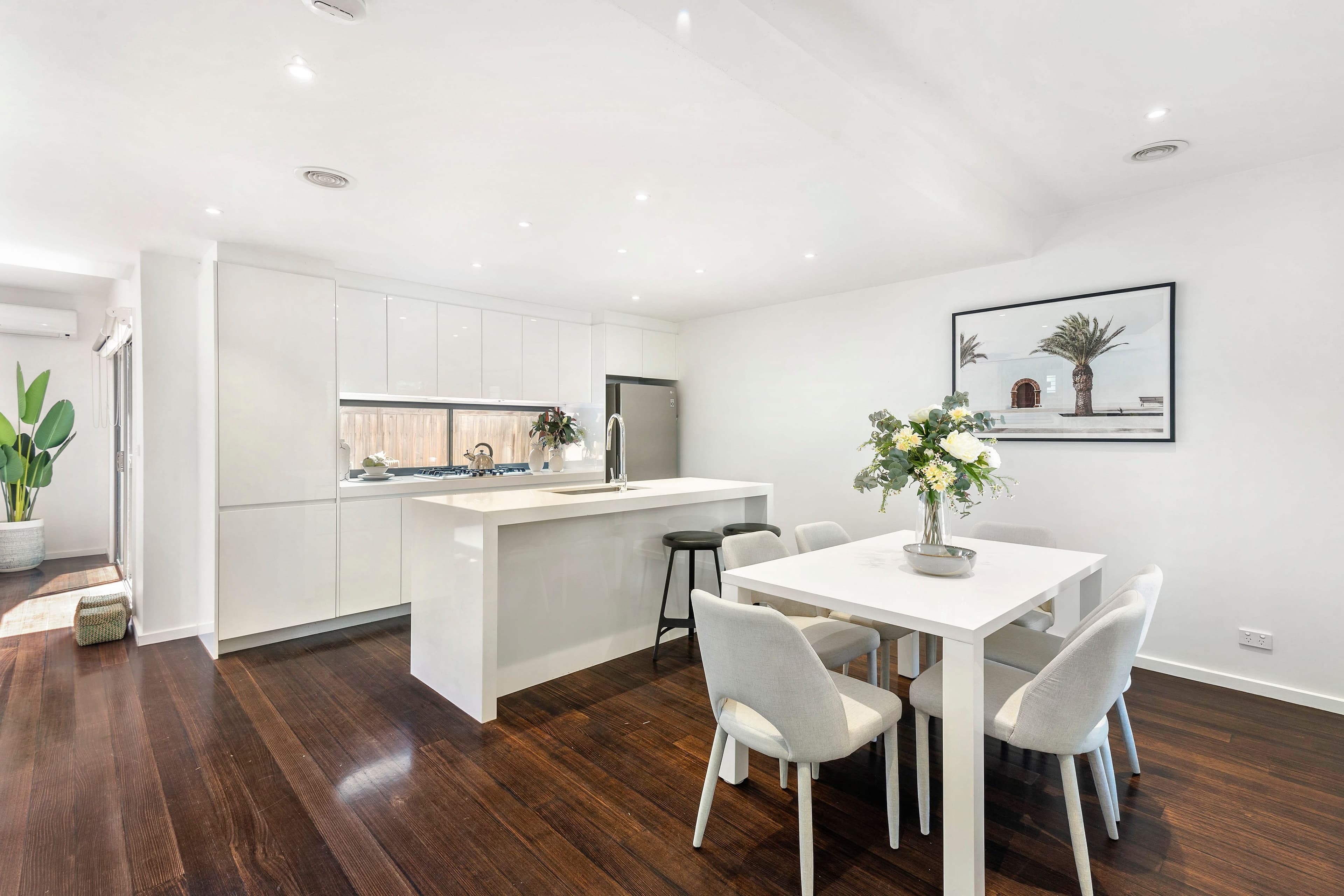 16 Glennie Avenue, Oakleigh South VIC 3167, Oakleigh South - Thumbnail 2