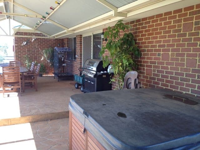 117 Newcastle Street, YORK WA 6302, York - Thumbnail 2