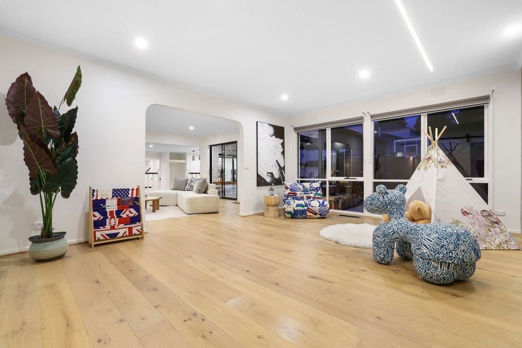 8 Buxton Court, Wheelers Hill VIC 3150, Wheelers Hill - Thumbnail 8
