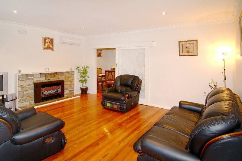 29 Middleton Street, WATSONIA NORTH VIC 3087, Watsonia North - Thumbnail 3