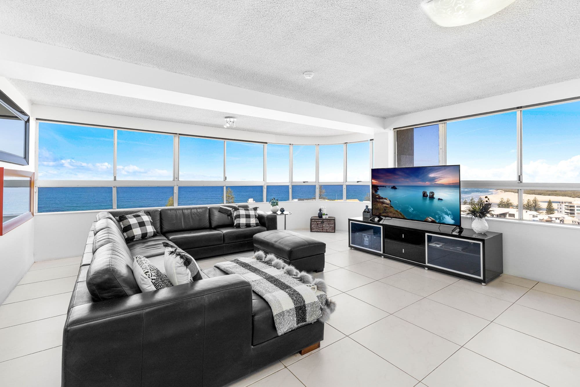 39 Canberra Terrace, Kings Beach QLD 4551, Kings Beach - Thumbnail 2