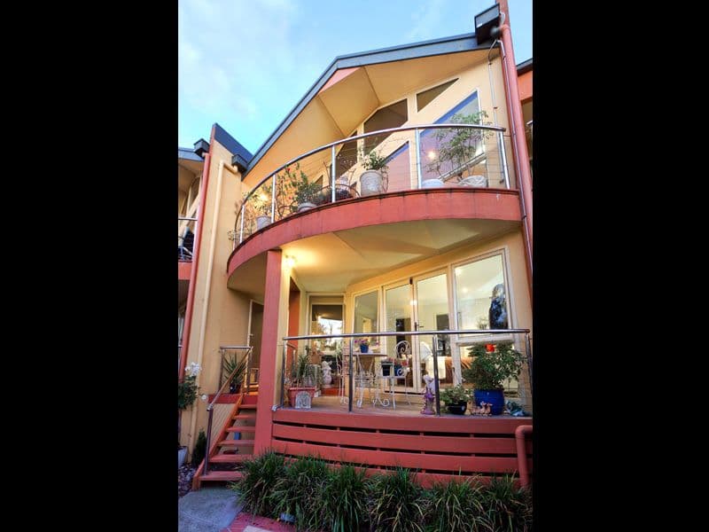 1 Nepean Highway, SEAFORD VIC 3198, Seaford - Thumbnail 2