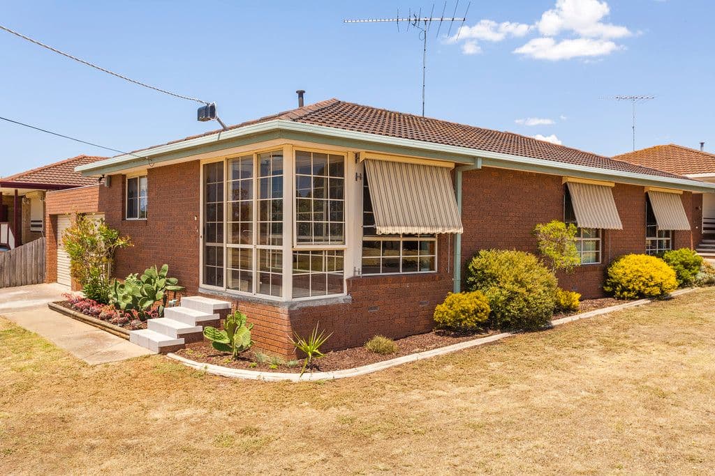 6 Piccadilly Close, BELL POST HILL VIC 3215, Bell Post Hill - Image 1