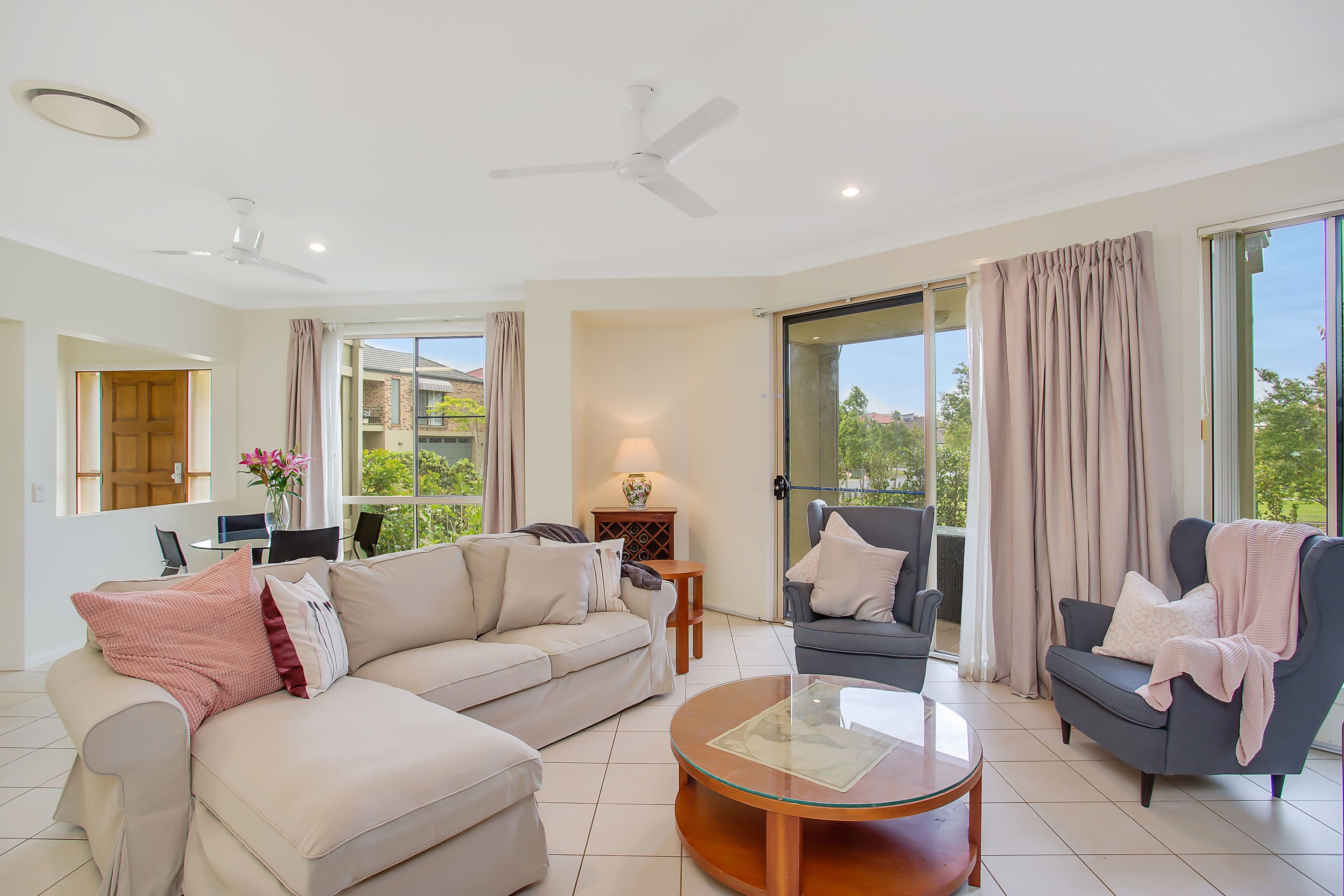 2 Duxton Drive, Varsity Lakes QLD 4227, Varsity Lakes - Thumbnail 2