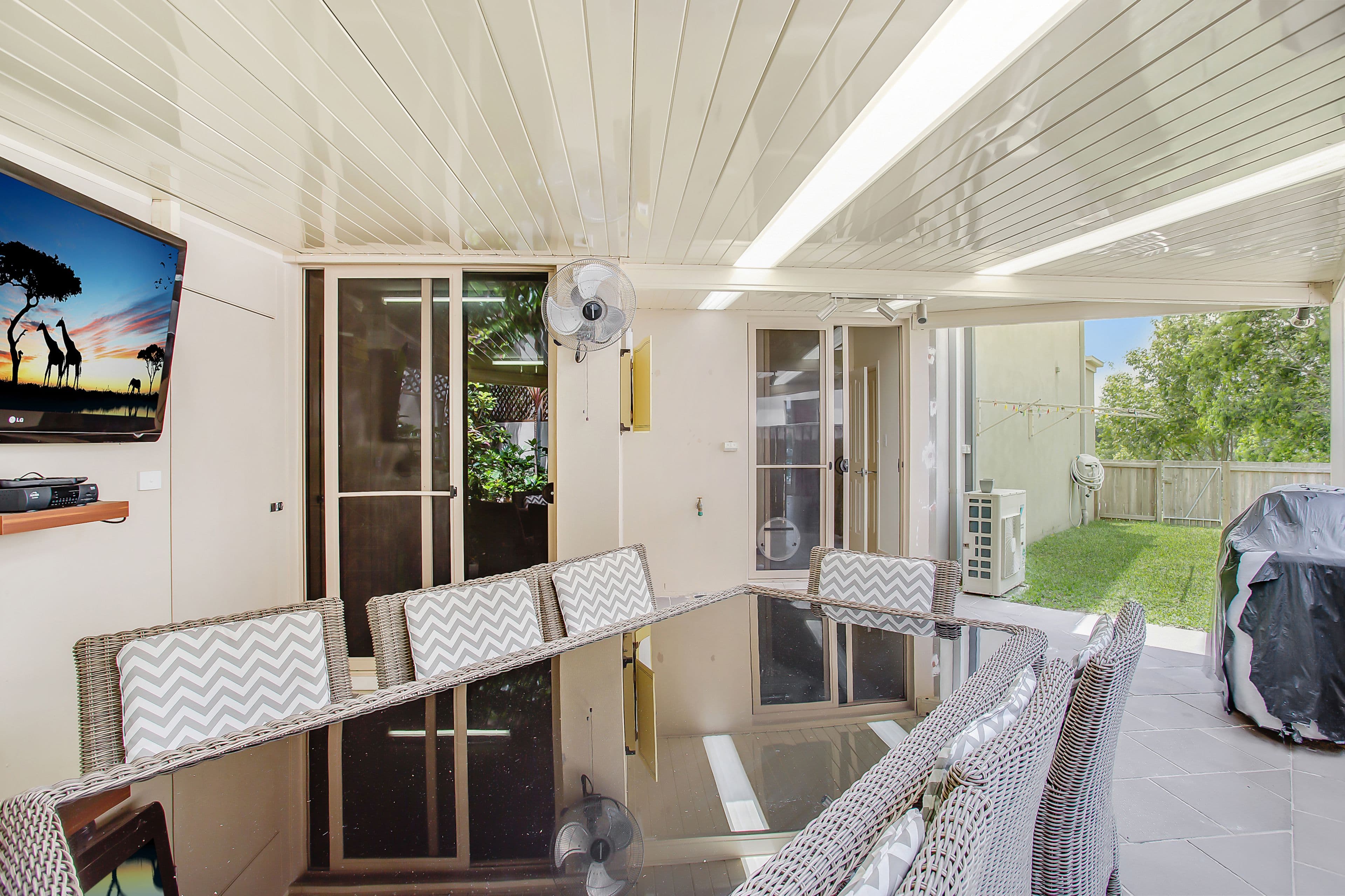 2 Duxton Drive, Varsity Lakes QLD 4227, Varsity Lakes - Thumbnail 5
