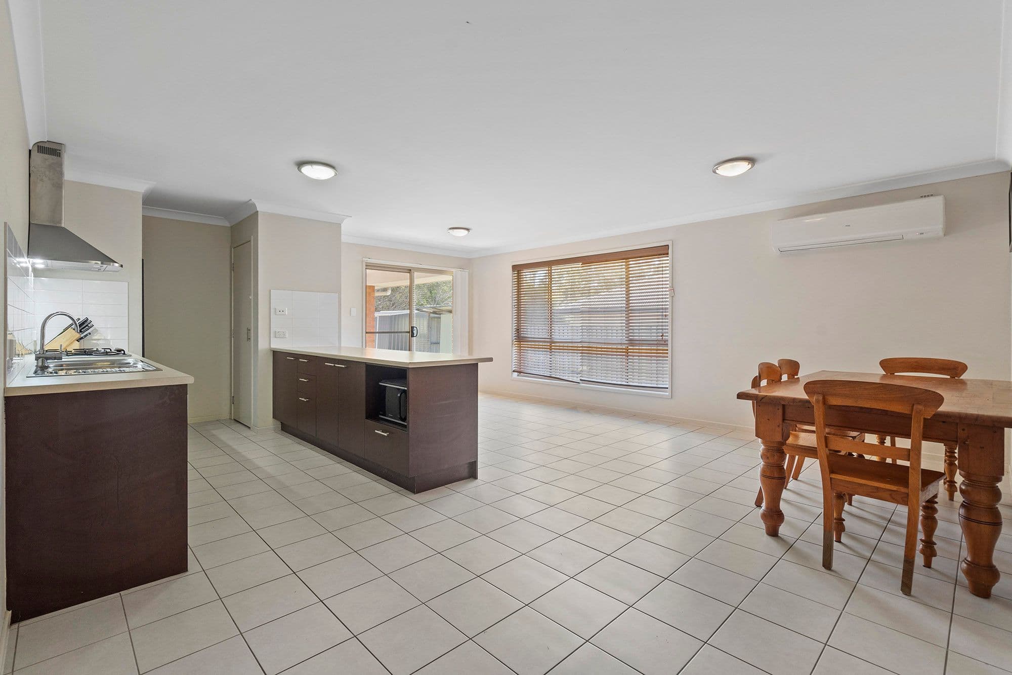 4 Honeywood Drive, Fernvale QLD 4306, Fernvale - Thumbnail 5