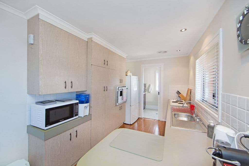 71 Robertson Road, Killarney Vale NSW 2261, Killarney Vale - Thumbnail 4