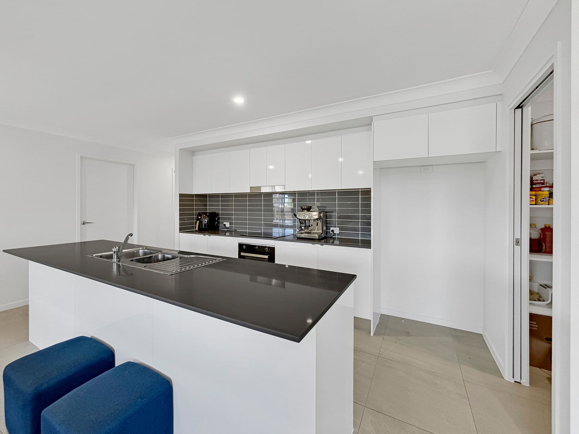2 Fyfe Street, Walloon QLD 4306, Walloon - Thumbnail 6
