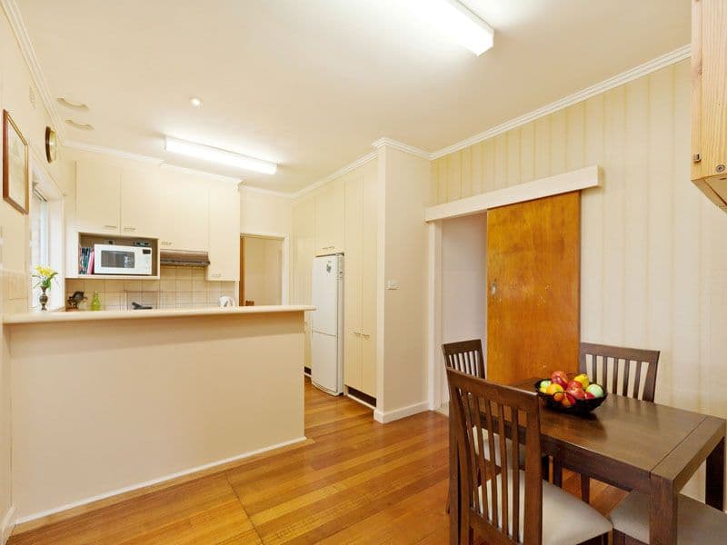 40 Abbin Avenue, BENTLEIGH EAST VIC 3165, Bentleigh East - Thumbnail 4