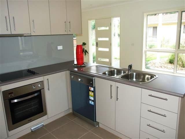 9 Devon Avenue, COWES VIC 3922, Cowes - Thumbnail 2