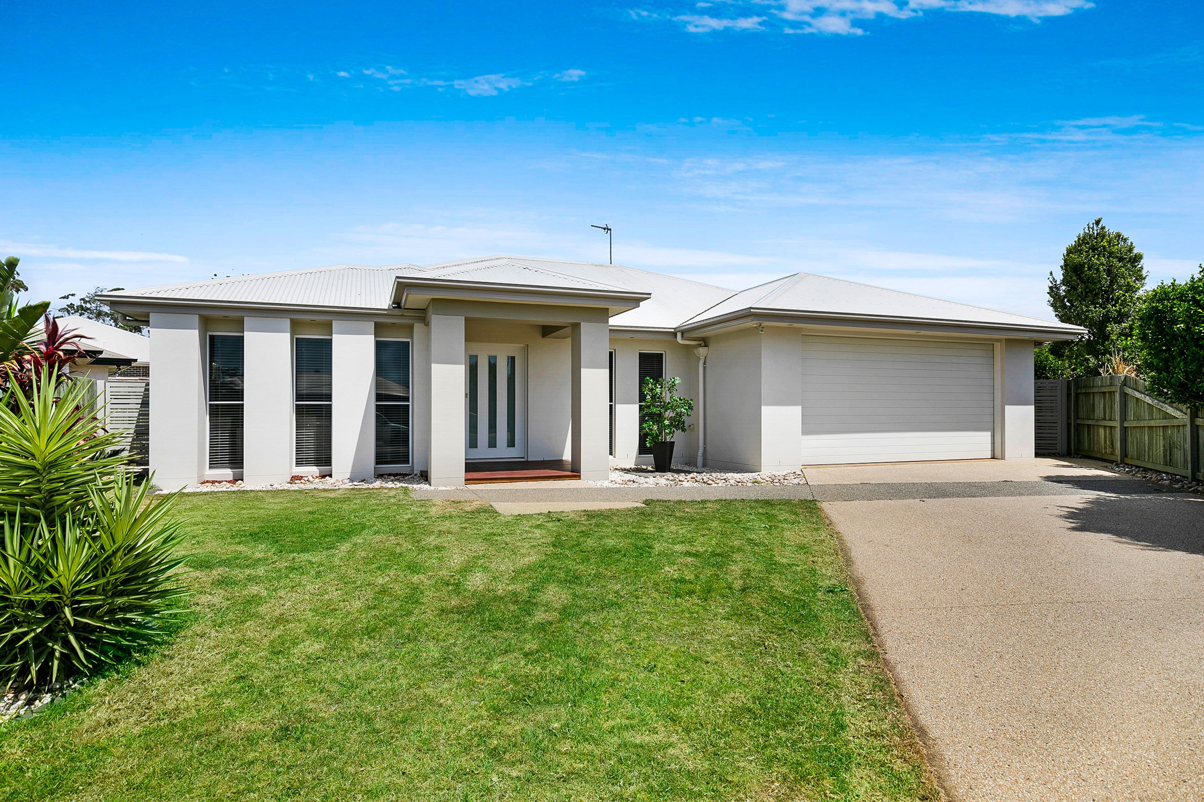 18 Beardsworth Court, Middle Ridge QLD 4350, Middle Ridge - Image 1