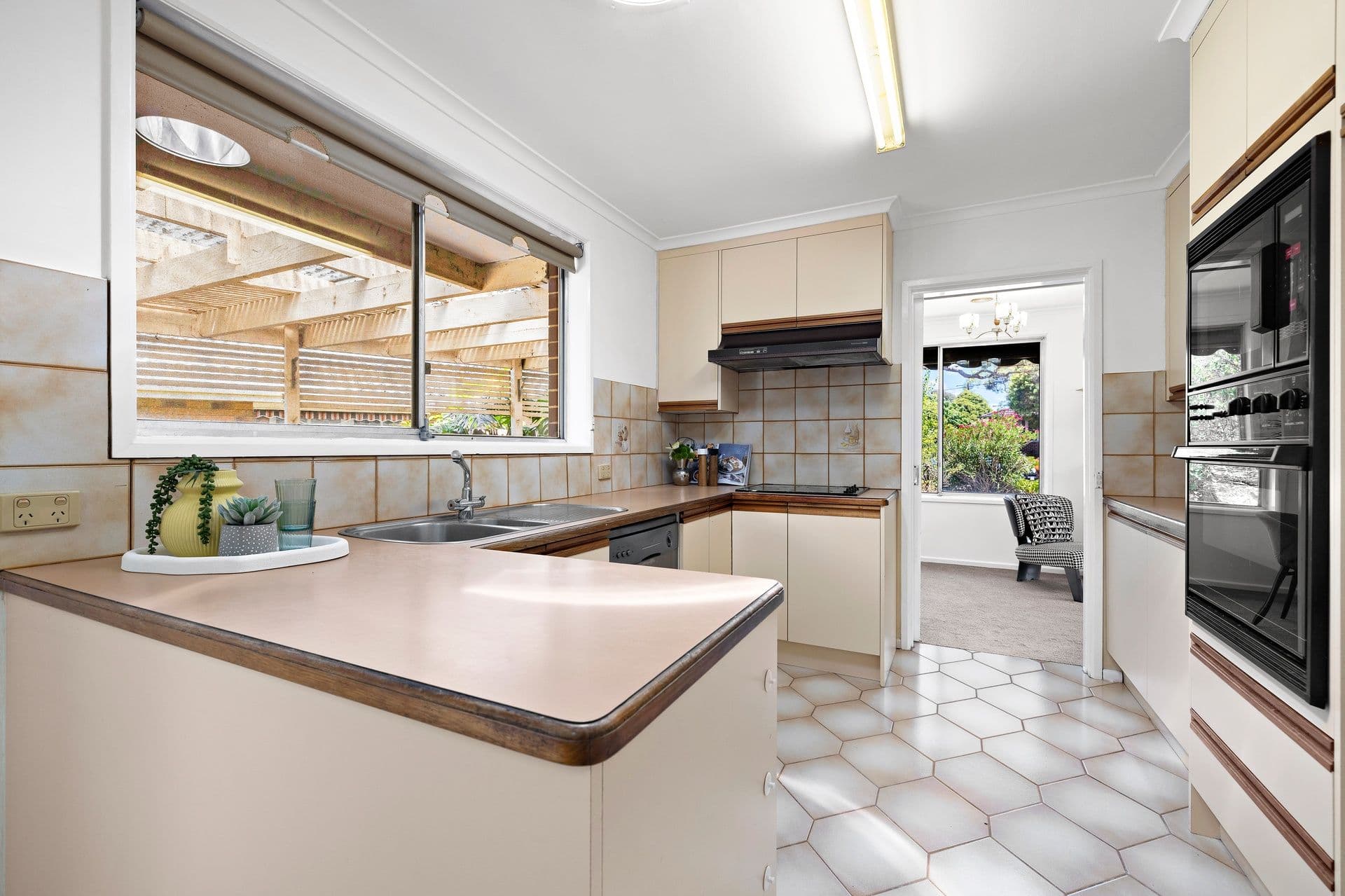 29 Kooringa Crescent, Wheelers Hill VIC 3150, Wheelers Hill - Thumbnail 4