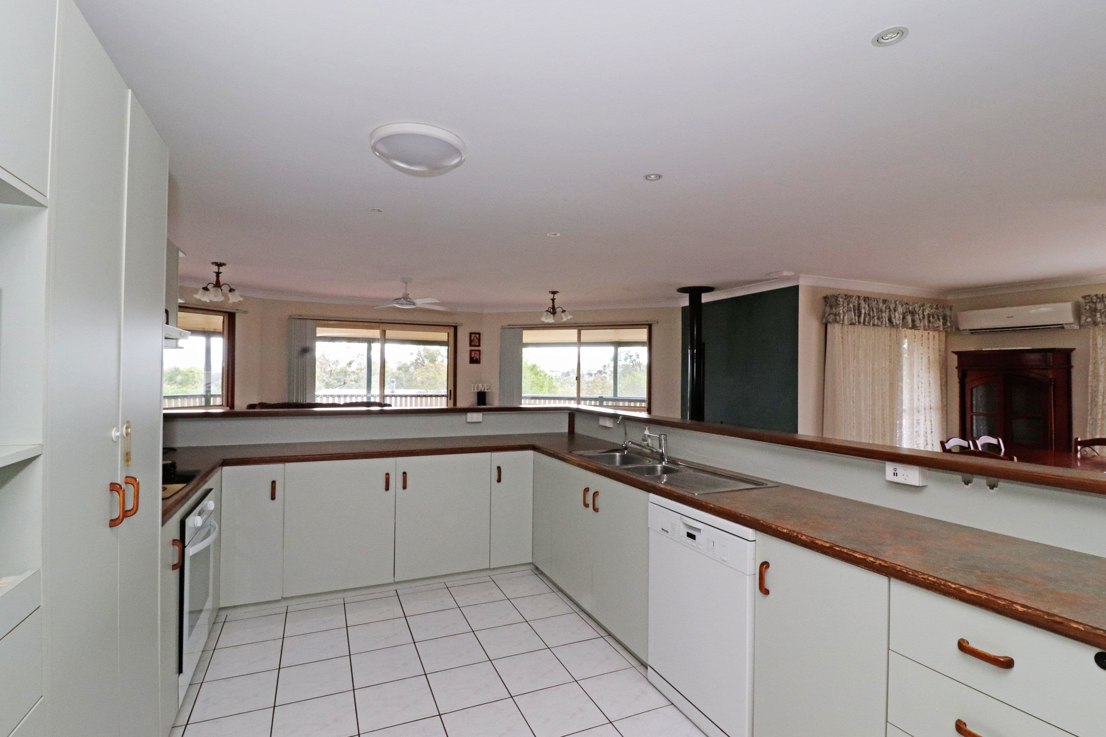 7 Keith Mitchell Drive, Rosenthal Heights QLD 4370, Rosenthal Heights - Thumbnail 7