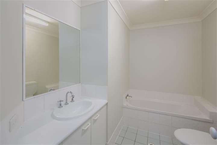 89 Heeb Street, Ashmore QLD 4214, Ashmore - Thumbnail 7