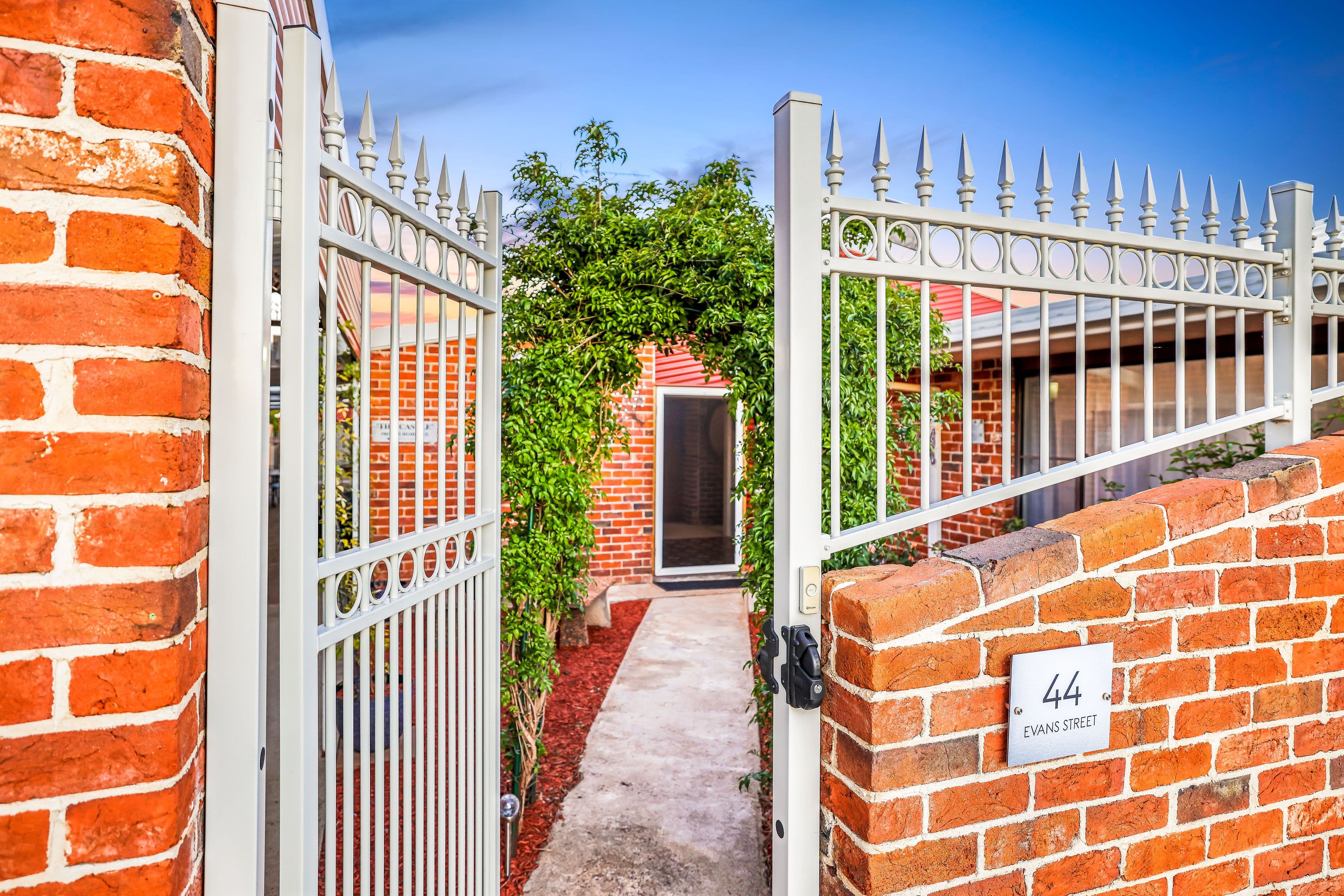 44 Evans Street, Tamworth NSW 2340, Westdale - Image 1