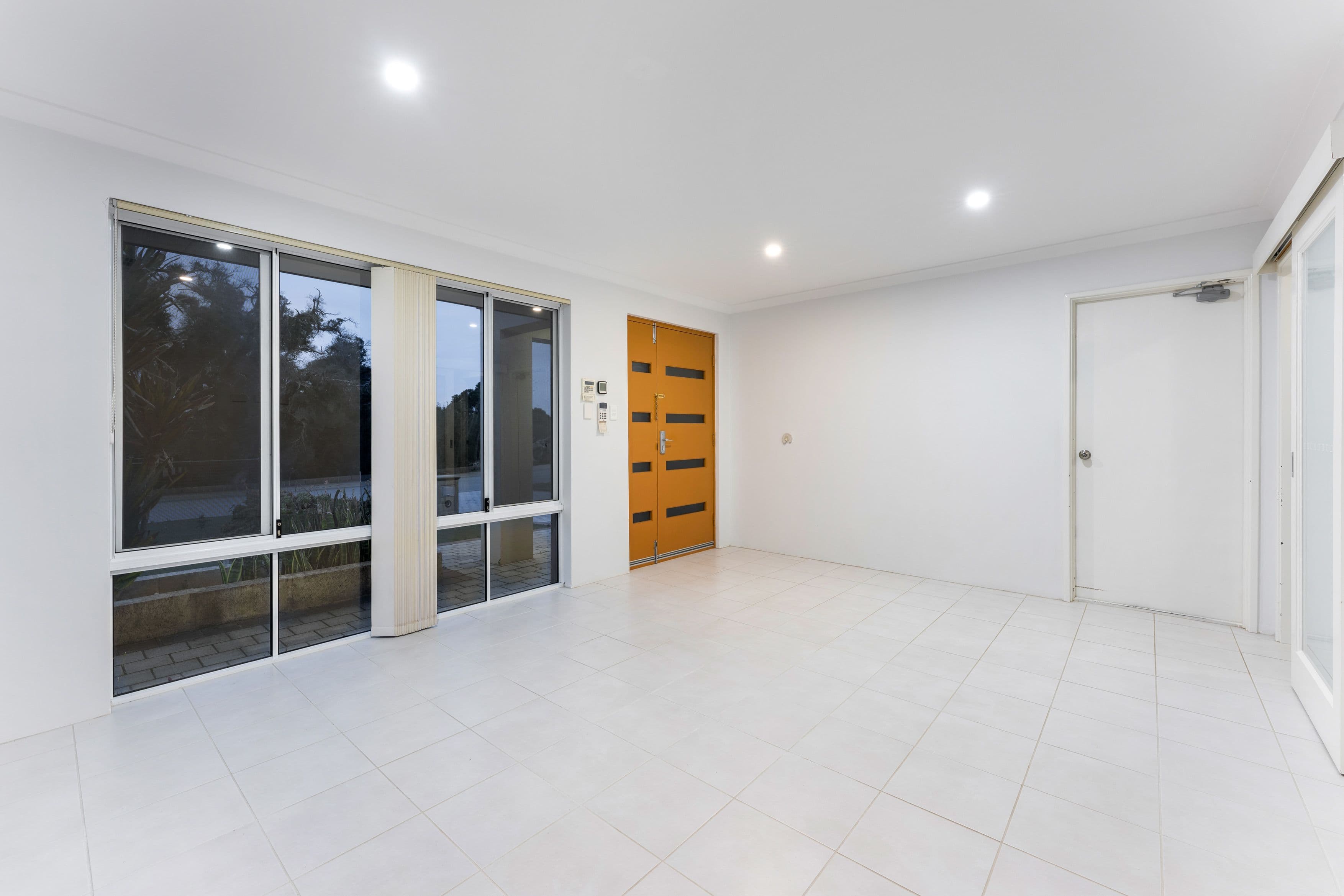 8 Bedbrook Avenue, Piara Waters WA 6112, Piara Waters - Thumbnail 3