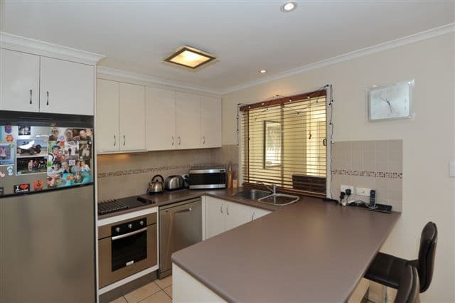 13 Beechcraft Court, WILSONTON QLD 4350, Wilsonton - Thumbnail 4