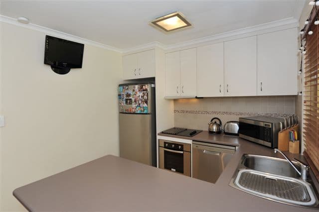 13 Beechcraft Court, WILSONTON QLD 4350, Wilsonton - Thumbnail 5