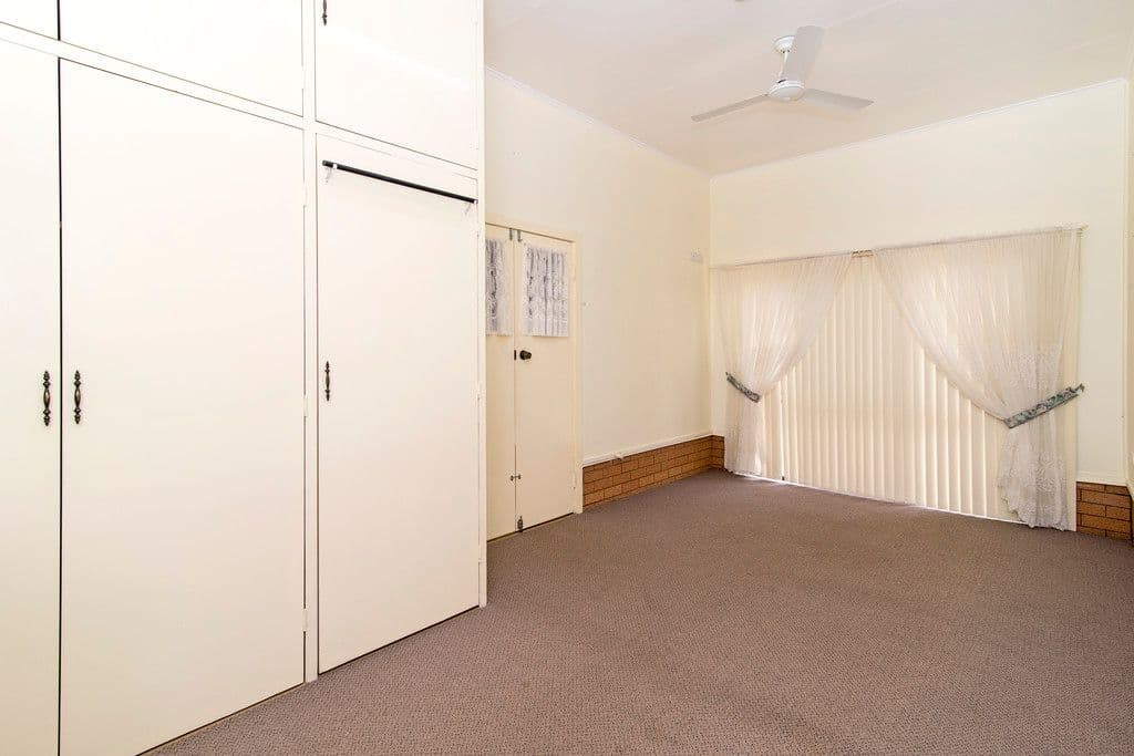 1 Nugent Crescent, Wilsonton QLD 4350, Wilsonton - Thumbnail 5