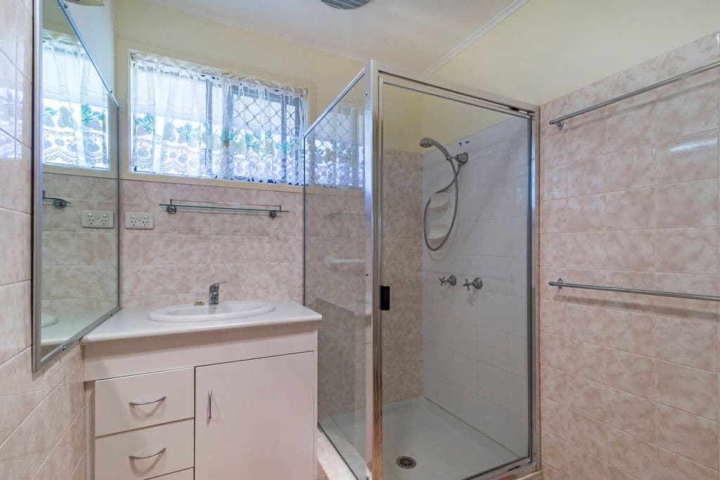 1 Nugent Crescent, Wilsonton QLD 4350, Wilsonton - Thumbnail 7