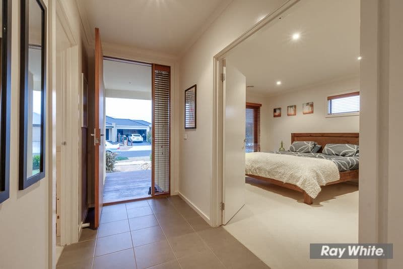 111 Yuruga Boulevard, Point Cook VIC 3030, Point Cook - Thumbnail 3