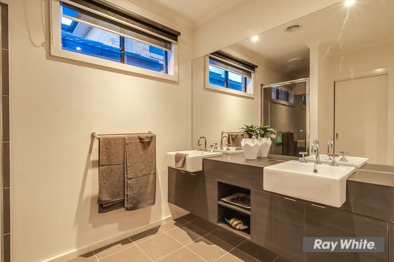 111 Yuruga Boulevard, Point Cook VIC 3030, Point Cook - Thumbnail 5
