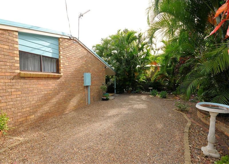16 Preston Street, POINT VERNON QLD 4655, Point Vernon - Thumbnail 6