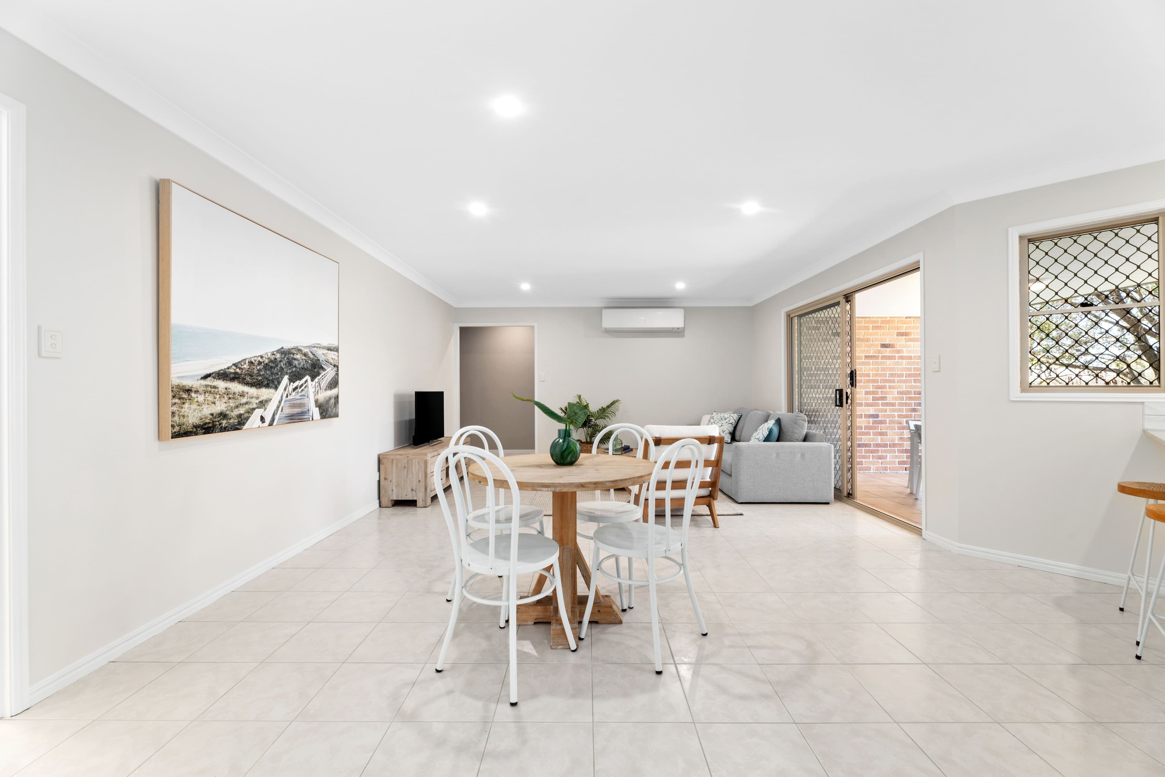 17 Lynford Place, Bridgeman Downs QLD 4035, Bridgeman Downs - Thumbnail 2
