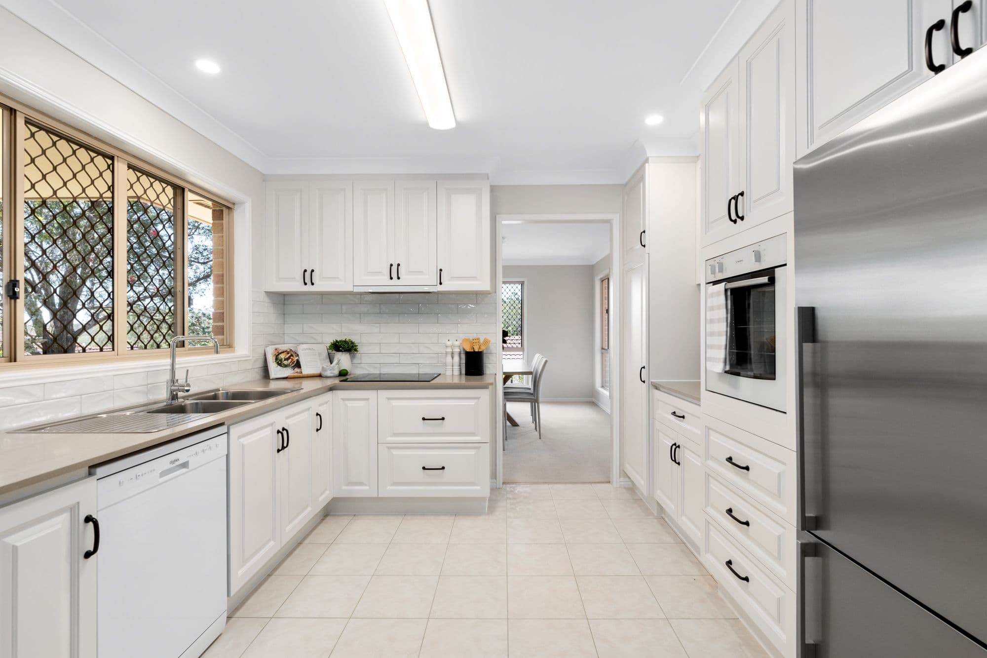17 Lynford Place, Bridgeman Downs QLD 4035, Bridgeman Downs - Thumbnail 4