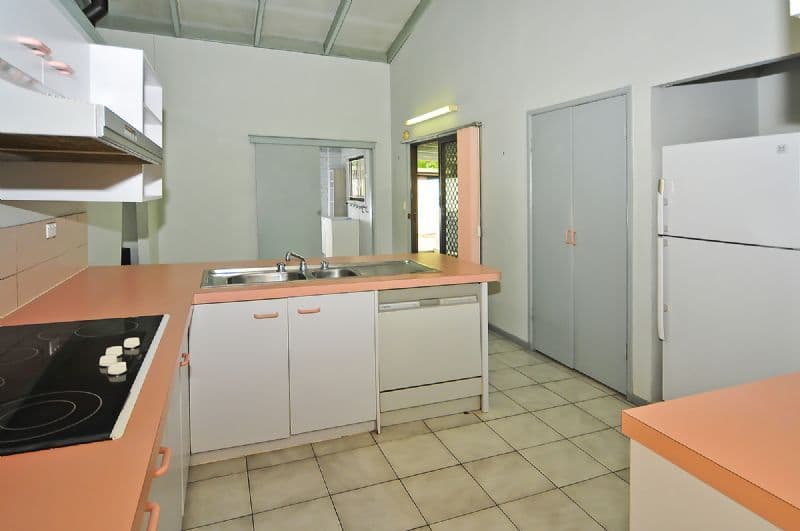 9 Reerden Street, COLLINGWOOD PARK QLD 4301, Collingwood Park - Thumbnail 5