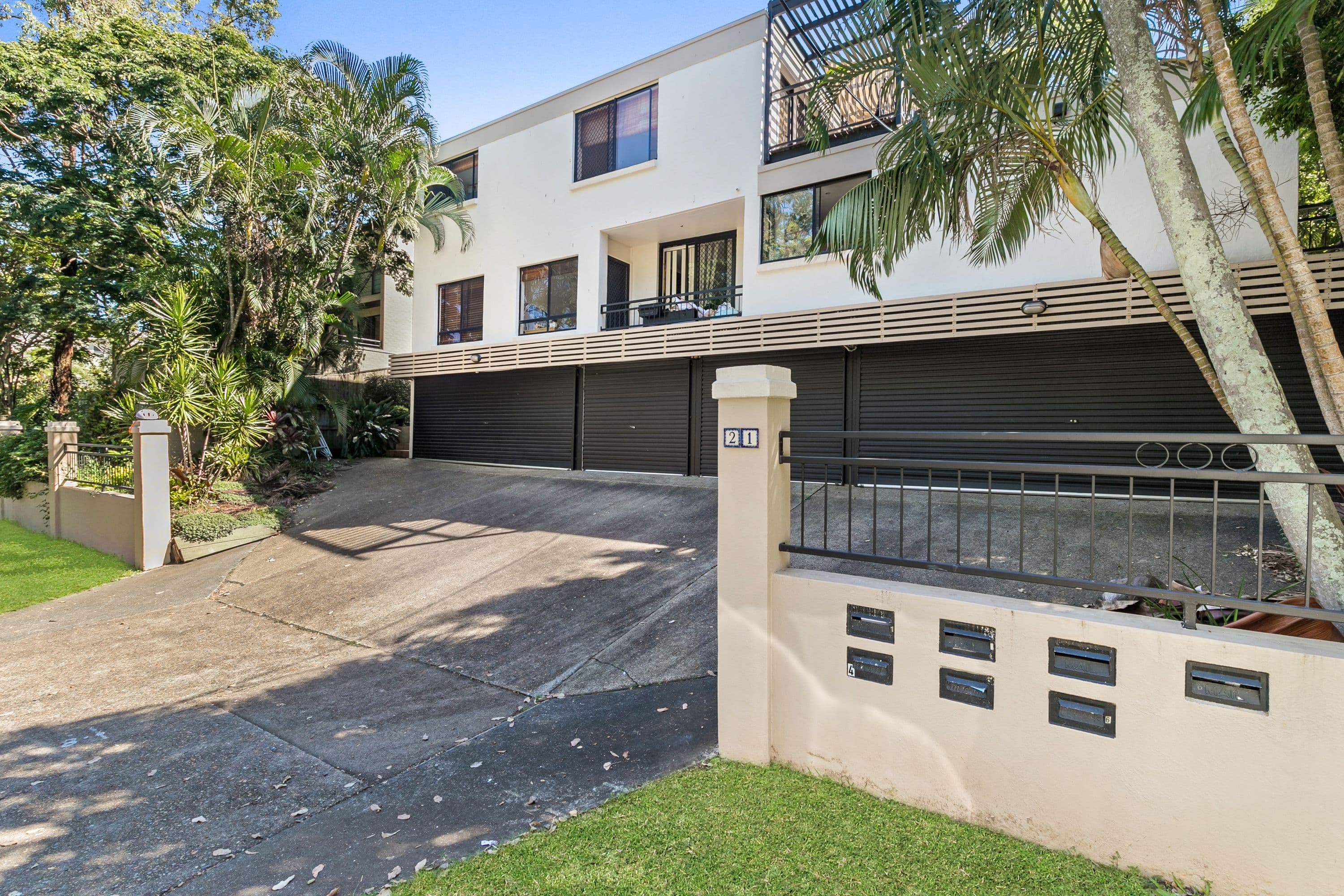 21 Dopson Street, Taringa QLD 4068, Taringa - Thumbnail 2
