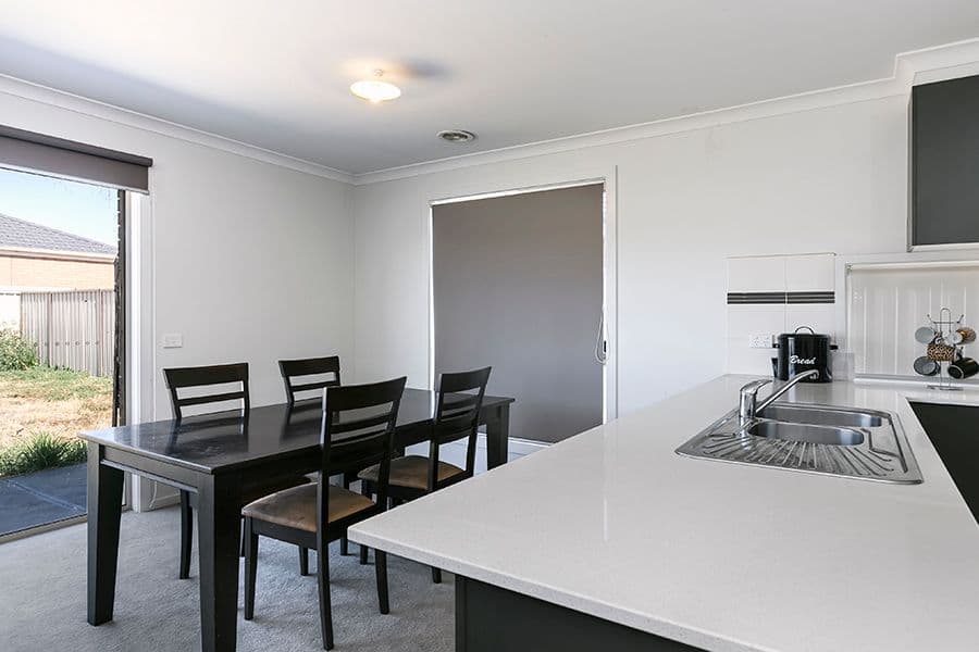 12 Red Fox Boulevard, BROOKFIELD VIC 3338, Brookfield - Thumbnail 3