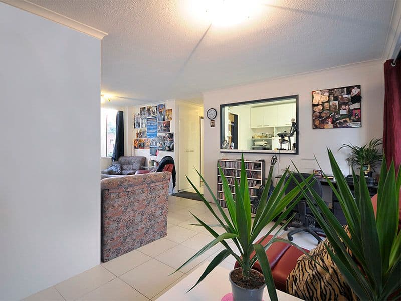 4 'Solana' 13 Australia Avenue, BROADBEACH QLD 4218, Broadbeach - Thumbnail 3