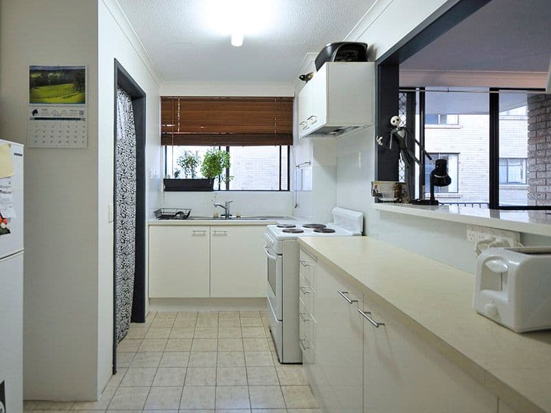 4 'Solana' 13 Australia Avenue, BROADBEACH QLD 4218, Broadbeach - Thumbnail 5