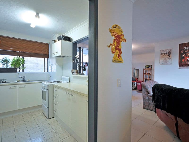 4 'Solana' 13 Australia Avenue, BROADBEACH QLD 4218, Broadbeach - Thumbnail 6