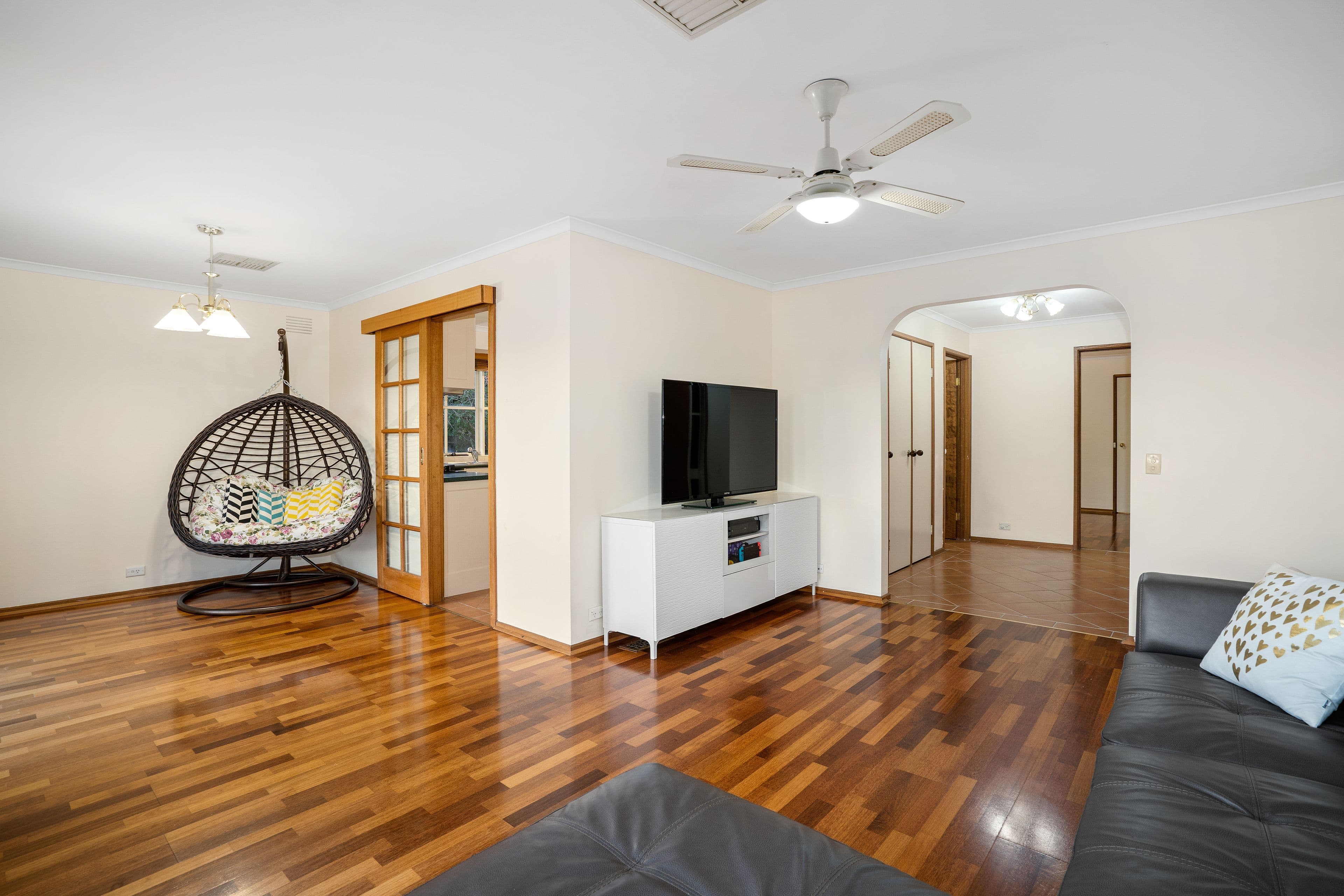 3 Matthews Court, Mill Park VIC 3082, Mill Park - Thumbnail 2