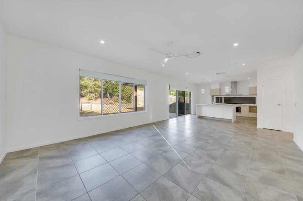 4 Florey Place, Kirkwood QLD 4680, Kirkwood - Thumbnail 5