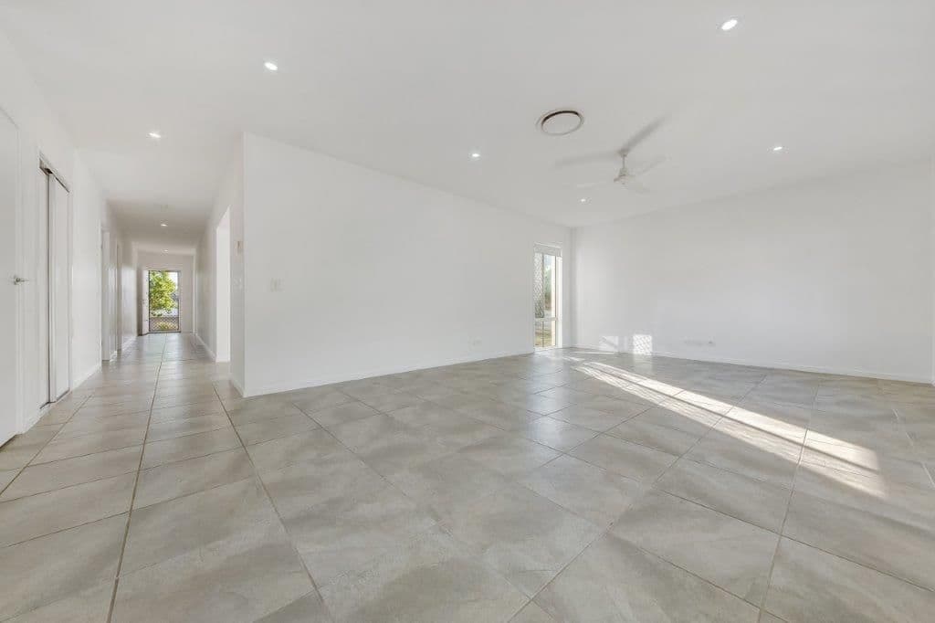 4 Florey Place, Kirkwood QLD 4680, Kirkwood - Thumbnail 6
