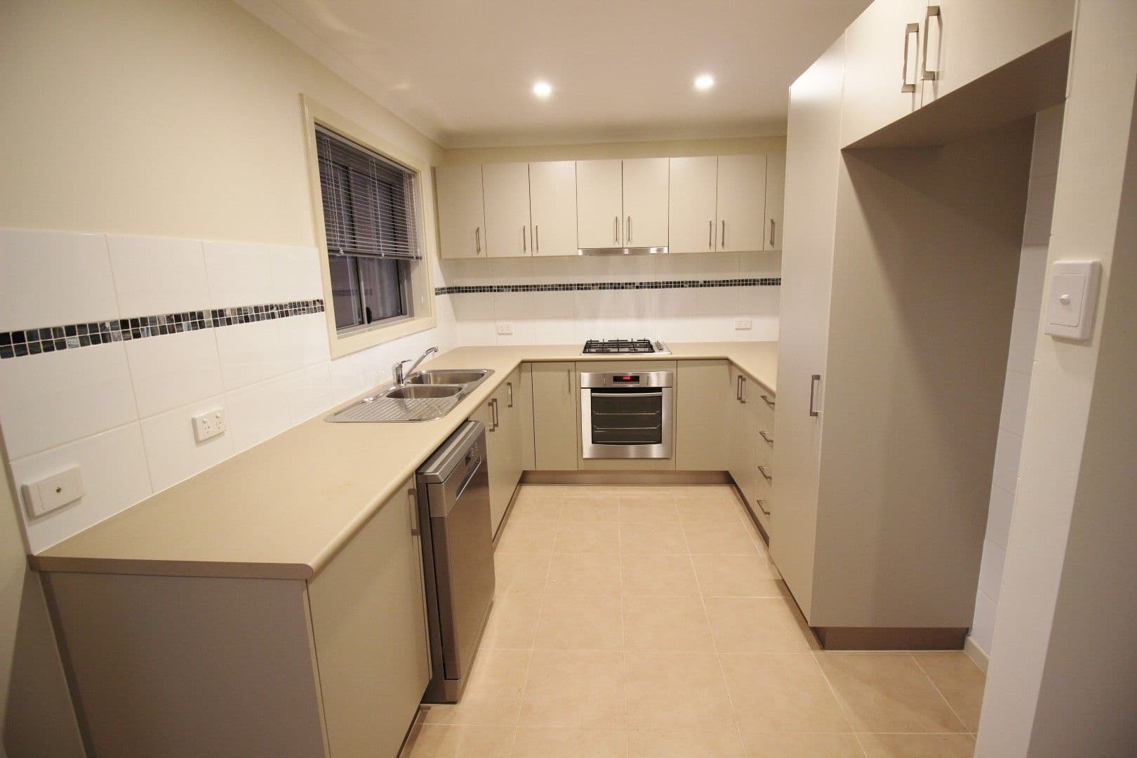 16 Dongara Place, South Hedland WA 6722, South Hedland - Thumbnail 2
