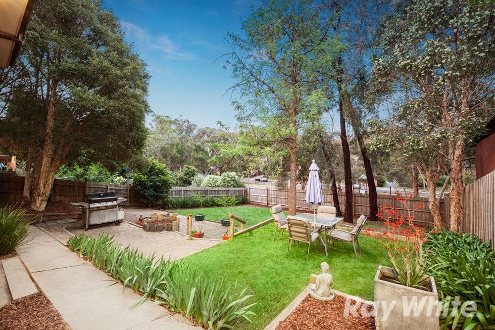 51 Elwers Street, WATSONIA VIC 3087, Watsonia North - Thumbnail 2