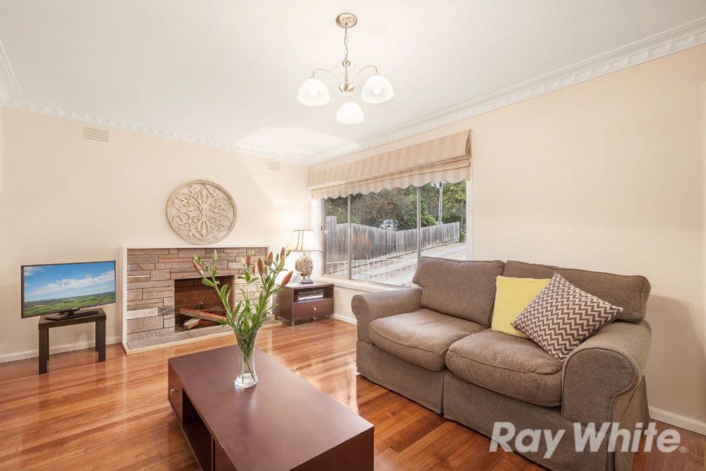 51 Elwers Street, WATSONIA VIC 3087, Watsonia North - Thumbnail 3