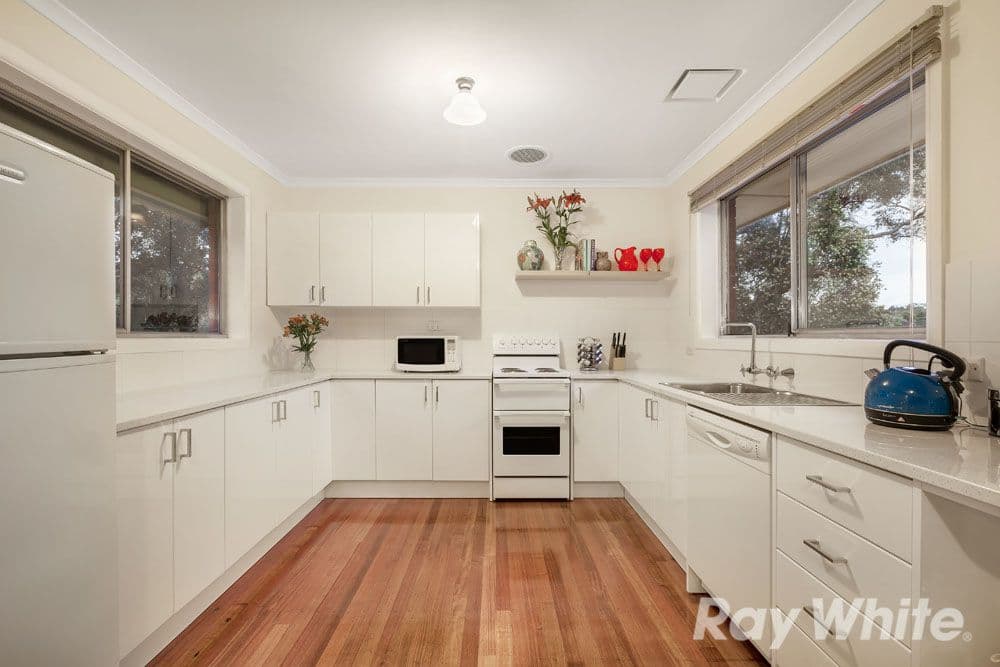51 Elwers Street, WATSONIA VIC 3087, Watsonia North - Thumbnail 4
