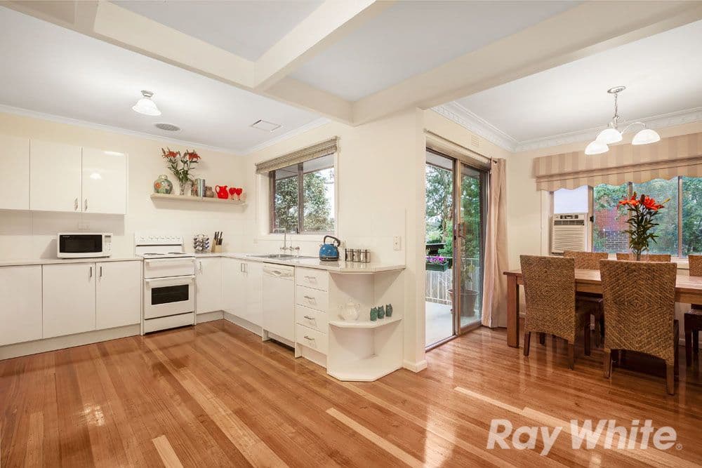 51 Elwers Street, WATSONIA VIC 3087, Watsonia North - Thumbnail 5