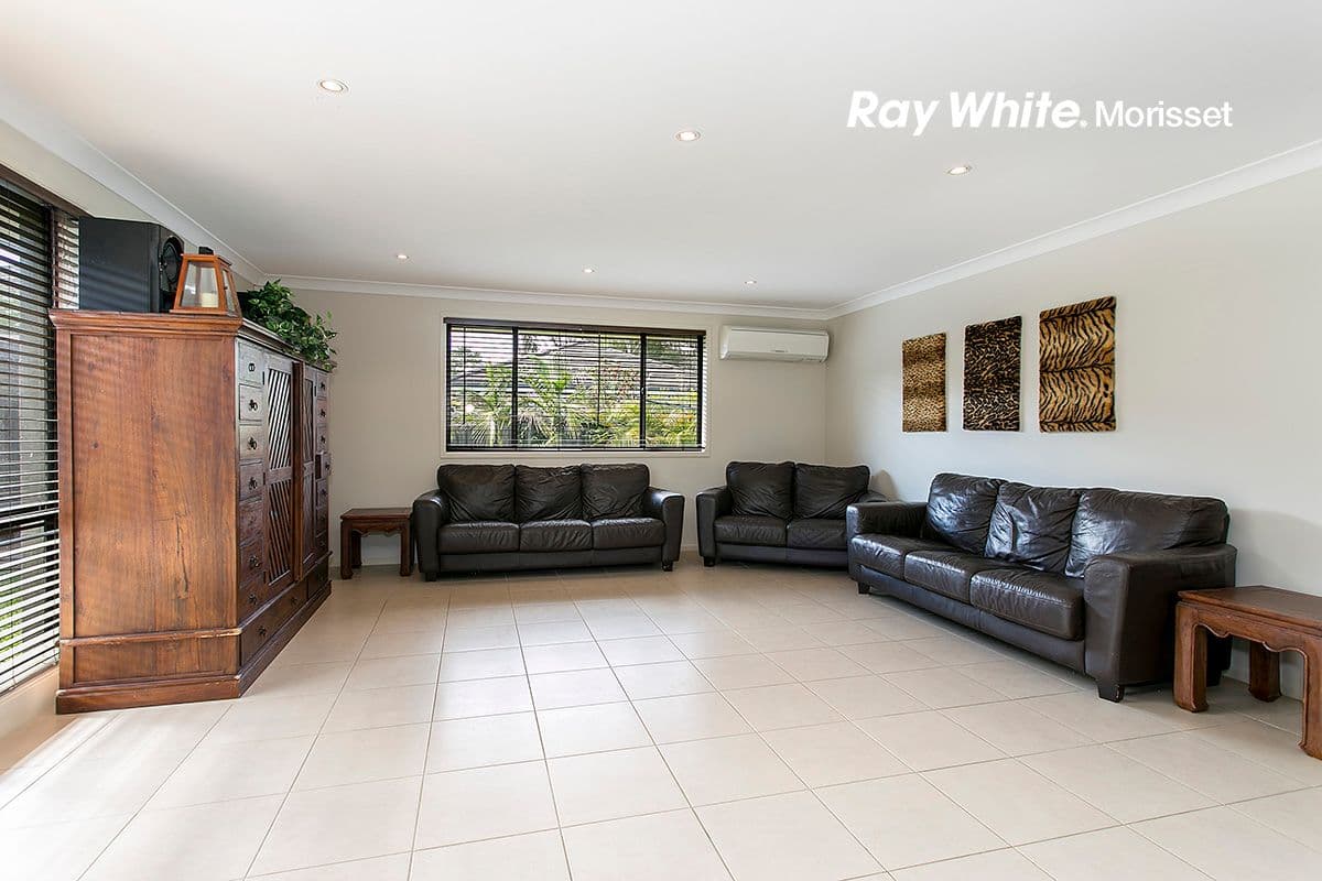 77 Cedar Cutters Crescent, Cooranbong - Thumbnail 4