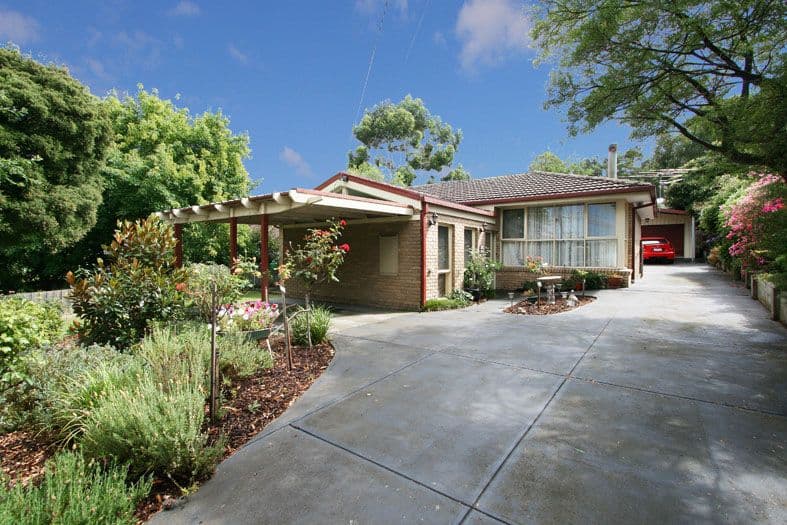 33 David Road, LILYDALE VIC 3140, Lilydale - Thumbnail 2