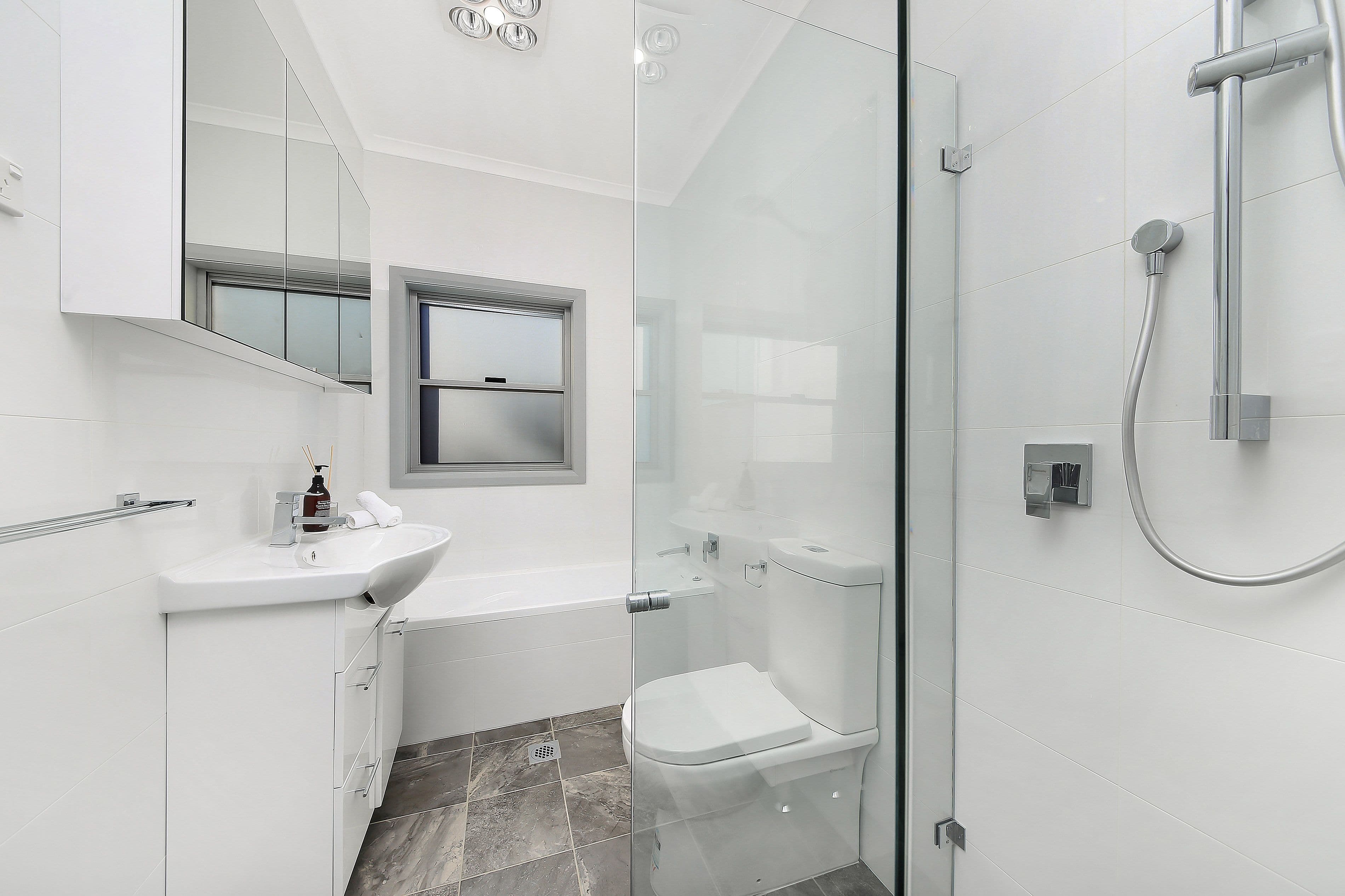 17 Gracemar Avenue, Panania - Thumbnail 7